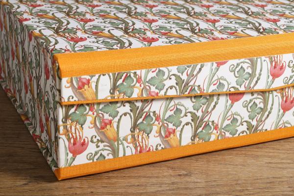 Luxusbox feines Papier Leinen rot Manufaktur